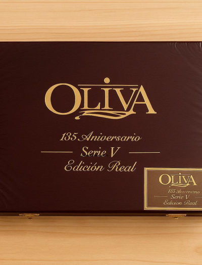 Oliva Serie V 135 Aniversario Edición Real (12’li)